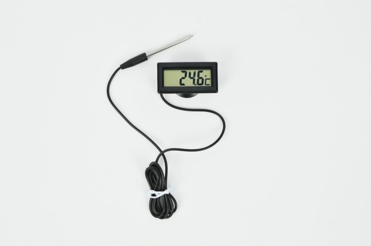Termometr tablicowy średni LCD z sondą -50 +150stC